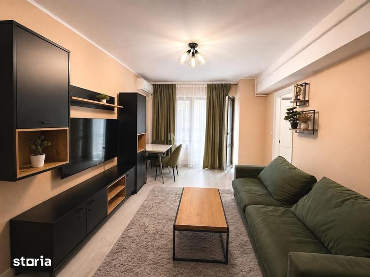 Apartament cu 3 camere în Podu Roș