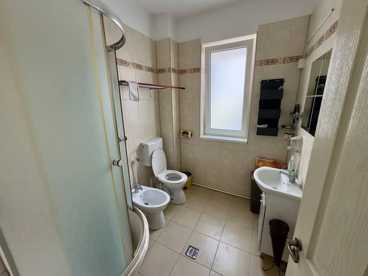 Casă individuală cu 5 camere cu Piscina în Berceni