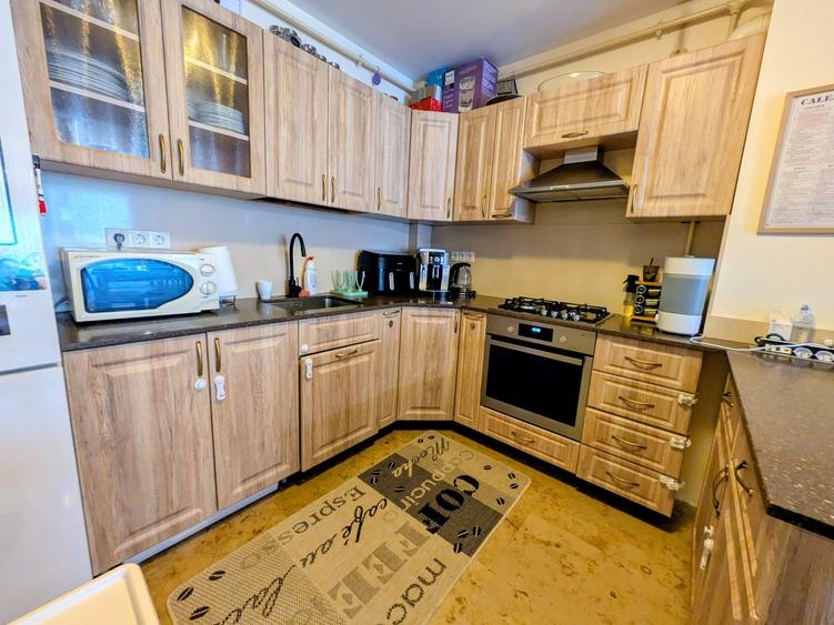 Apartament cu 2 camere semidecomandat în Central
