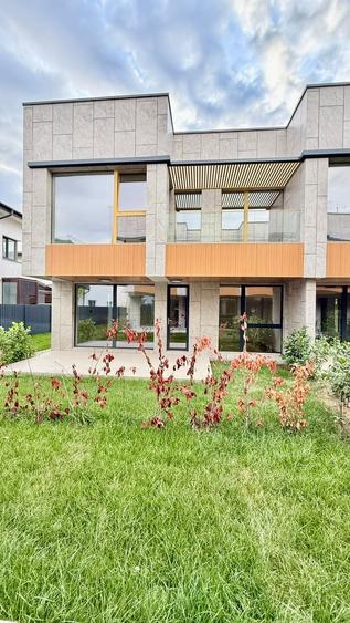 Duplex cu 4 camere cu Canalizare în Pipera