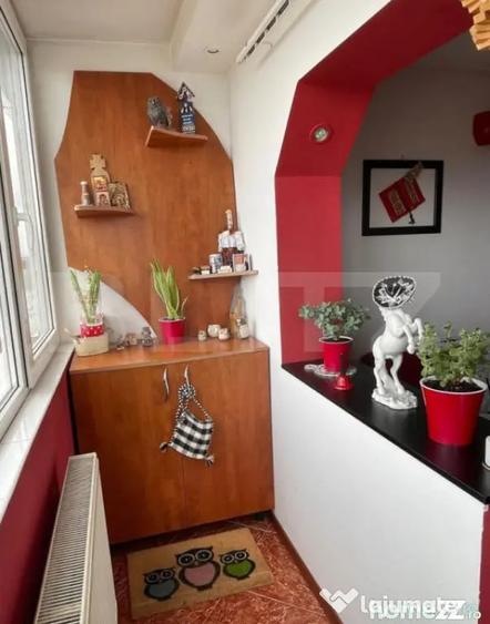 Apartament cu 3 camere decomandat în Triaj