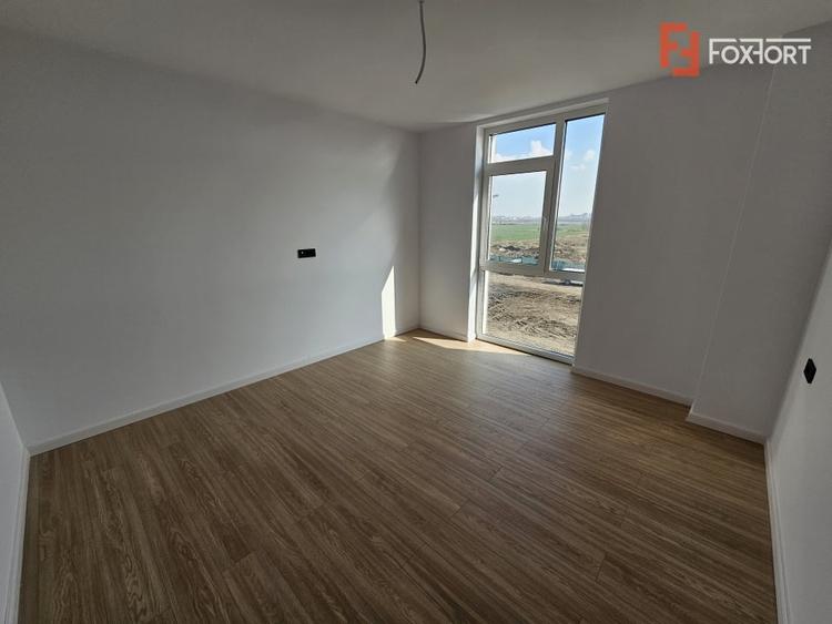 Apartament cu 3 camere în Torontalului