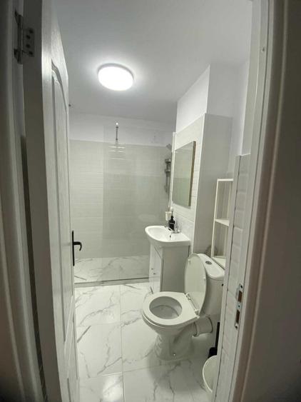 Apartament cu 2 camere semidecomandat în Florești
