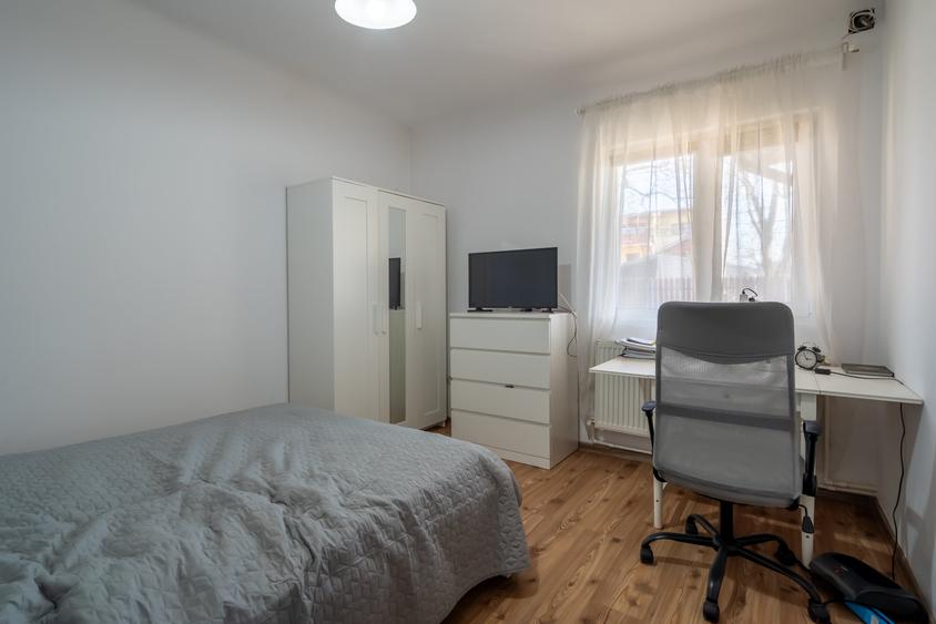 Casă individuală cu 3 camere cu Canalizare în Bucureștii Noi
