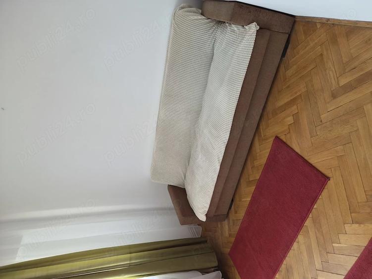 Apartament cu 4 camere decomandat în Complex Studențesc