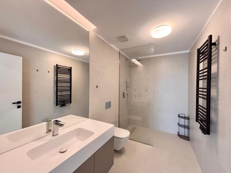 Apartament cu 3 camere, mobilat în Floreasca