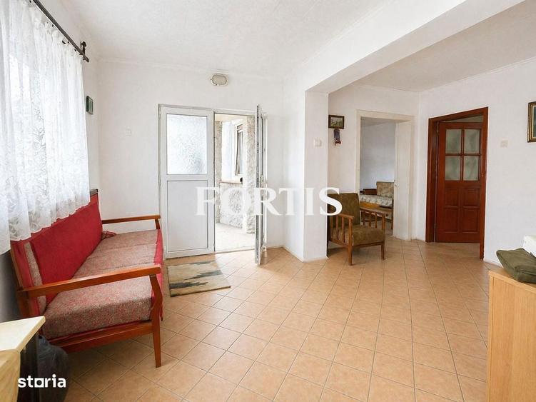 Casa de vanzare 80mp utili in Fagaras, zona Cartierul Florilor - 3
