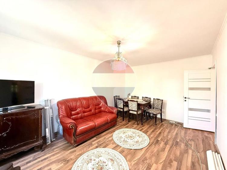 Apartament cu 2 camere decomandat în Băneasa