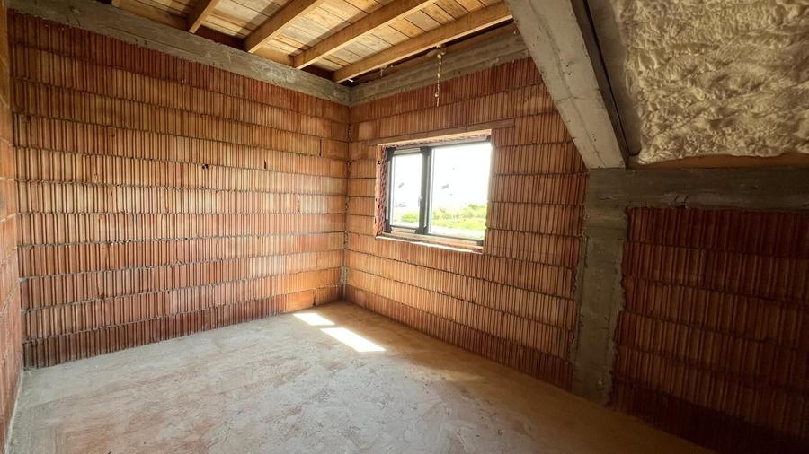 Duplex cu 3 camere cu Canalizare în Moșnița Nouă