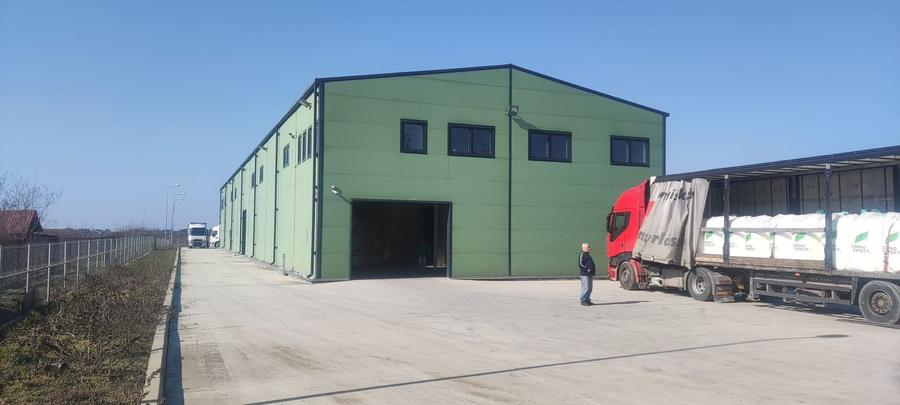 Spațiu industrial, de 1,200 mp, în Exterior Sud