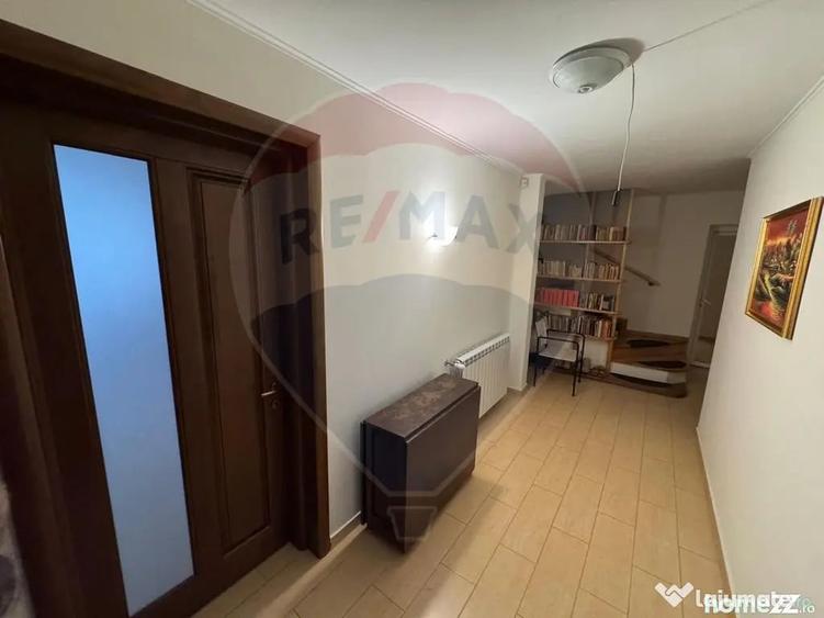Casă cu 6 camere cu Teren 1263 Mp în Dărmănești