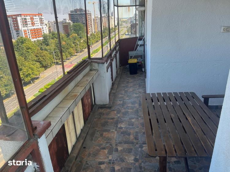 Apartament cu 3 camere în Republicii