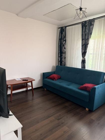 Casă cu 4 camere cu Teren 1200 Mp în Central