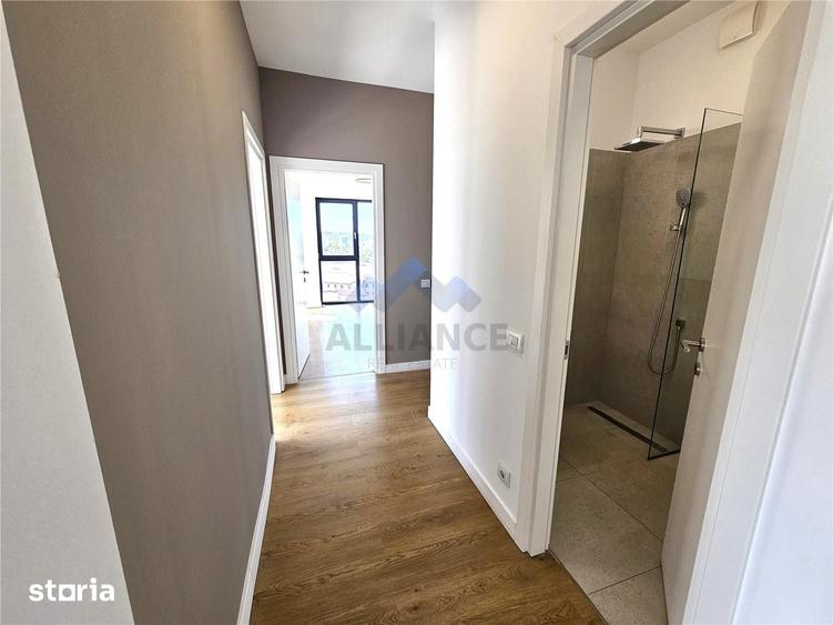 Apartament cu 3 camere decomandat în Baza 3