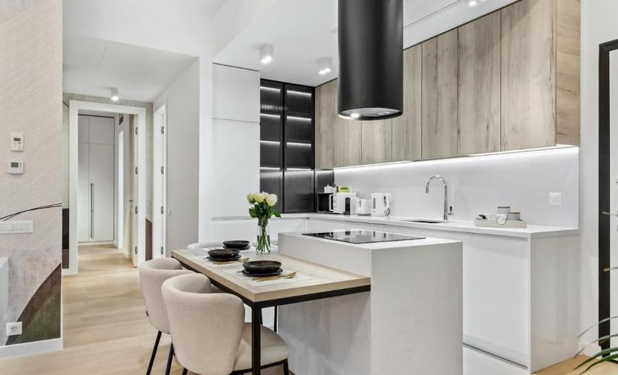 Apartament cu 3 camere semidecomandat, mobilat în Floreasca