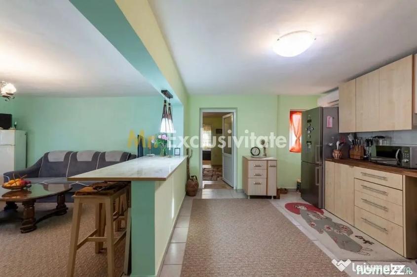 Casă cu 3 camere cu Teren 2720 Mp în Uliești