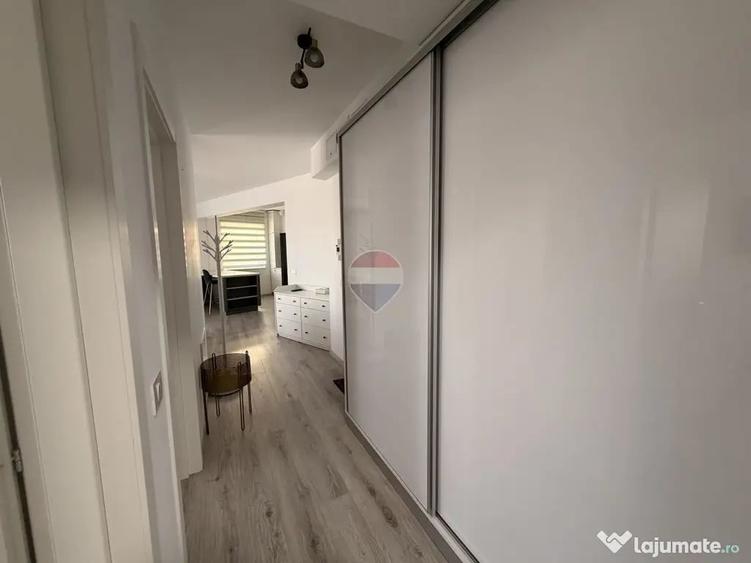 Apartament cu 3 camere decomandat în Lotus