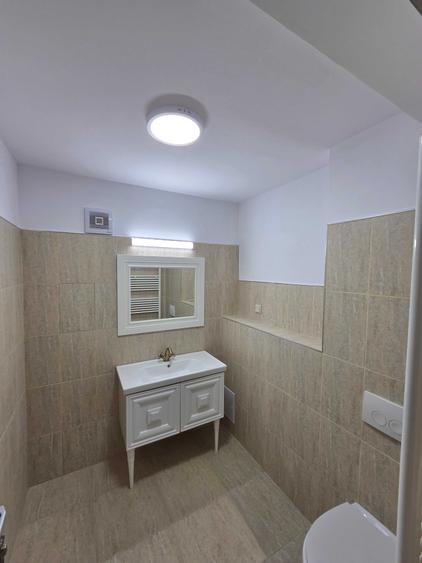 Spațiu comercial, de 200 mp, în Ultracentral