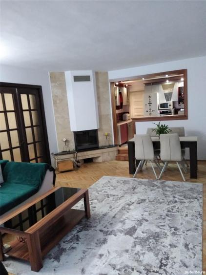 Casă cu 4 camere cu Teren 440 Mp în Central