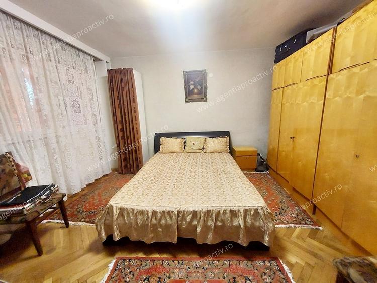 Apartament cu 4 camere semidecomandat în Port