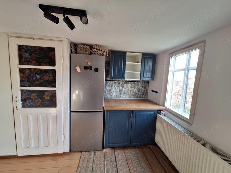 Casă cu 5 camere cu Teren 1700 Mp în Central