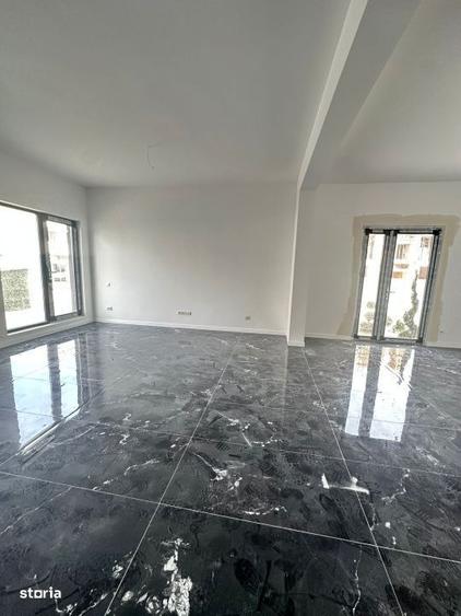 Spațiu comercial, de 48 mp, în Central