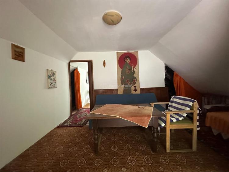 Casă cu 4 camere cu Teren 647 Mp în Central