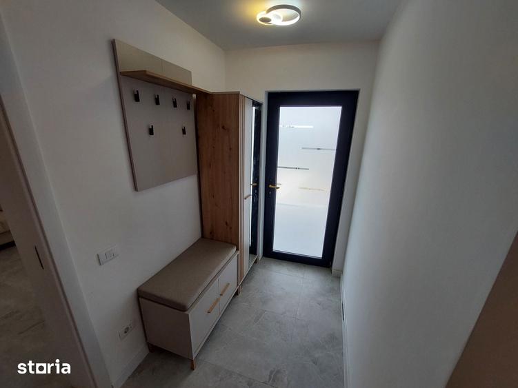 Casă cu 4 camere cu Teren 440 Mp în Central