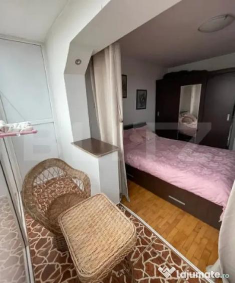 Apartament cu 3 camere decomandat în Central