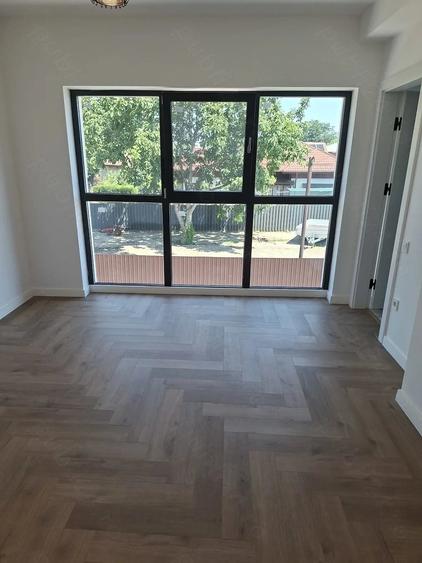 Casă cu 6 camere cu Teren 540 Mp în Central