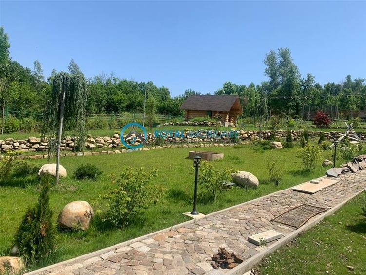 Casă individuală cu 7 camere cu Piscina în Exterior Vest