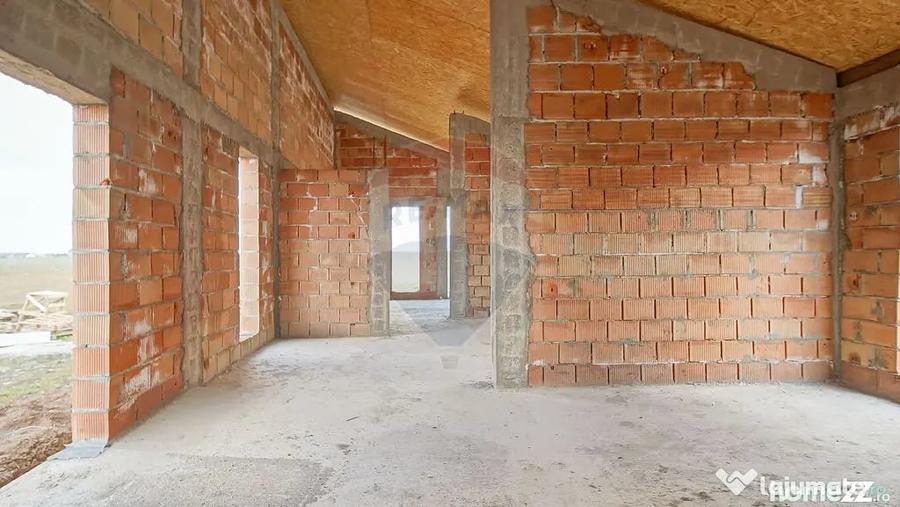 Casă cu 3 camere cu Teren 357 Mp în Hărman