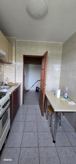 Apartament cu 2 camere decomandat în Titan
