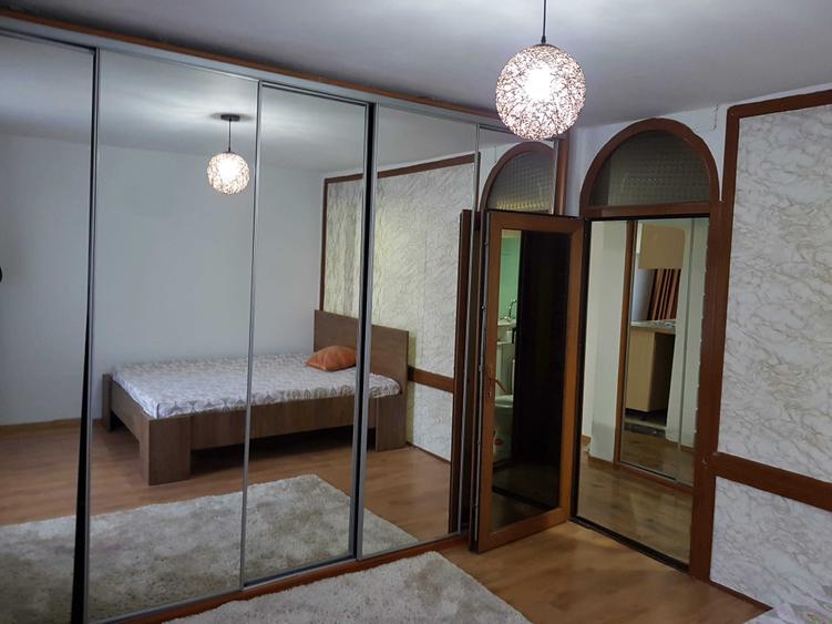 Apartament cu 2 camere decomandat în Doamna Ghica
