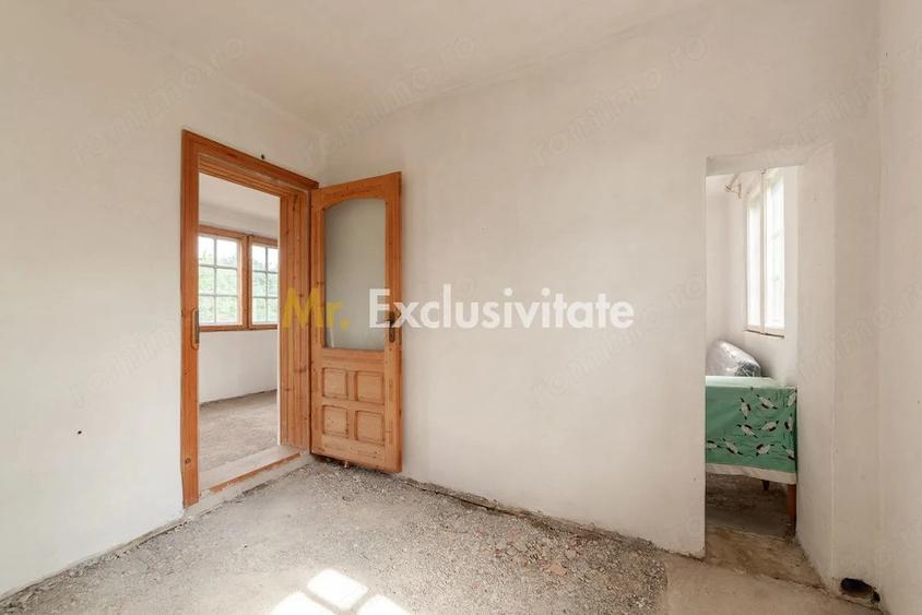 Casă cu 5 camere cu Teren 1093 Mp în Domnești