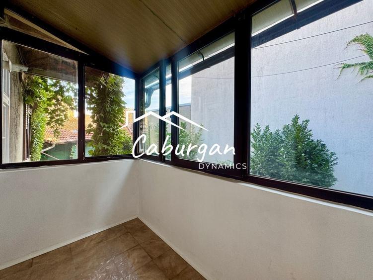 Apartament cu 50 camere în Ultracentral