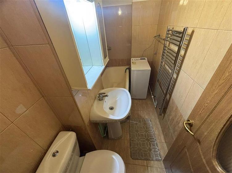 Garsonieră decomandată în Tudor
