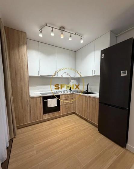 Apartament cu 3 camere semidecomandat, mobilat în Barbu Văcărescu