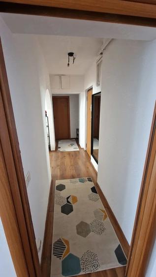 Apartament cu 3 camere decomandat, mobilat în Moșilor