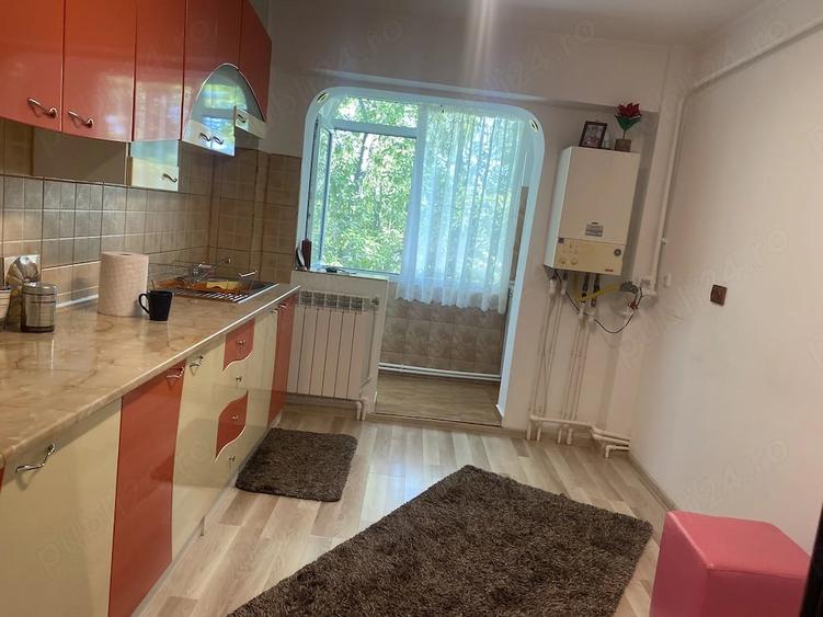 Apartament cu 2 camere decomandat în Obor