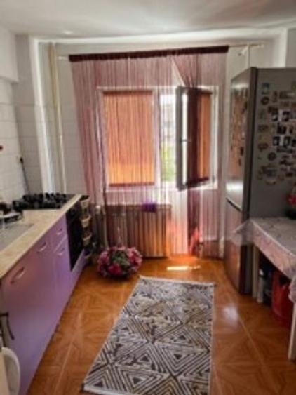 Apartament cu 2 camere decomandat în Faleză