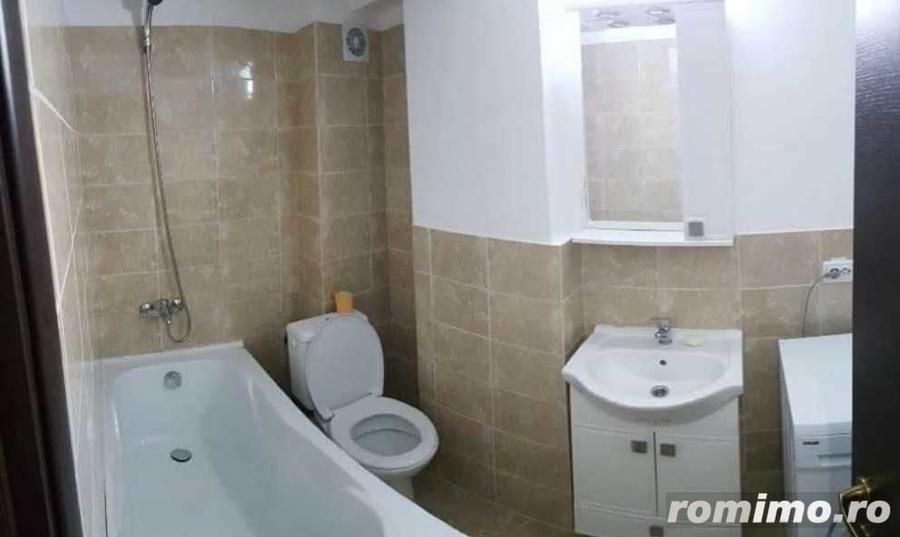 Apartament cu 2 camere decomandat în P-ța Victoriei