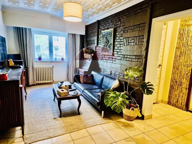 Apartament cu 3 camere decomandat, mobilat în Ștefan cel Mare