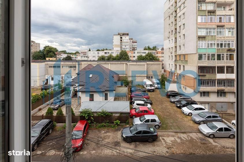 Apartament cu 2 camere semidecomandat în Cornișa
