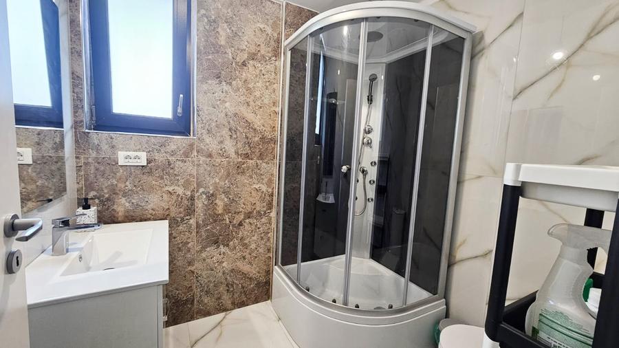 Apartament cu 2 camere semidecomandat în Militari