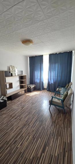 Apartament cu 3 camere decomandat în Țiglina 3