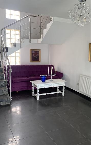 Casă cu 4 camere cu Teren 1000 Mp în Central
