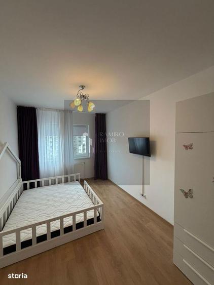 Apartament cu 3 camere decomandat, mobilat în Metalurgiei