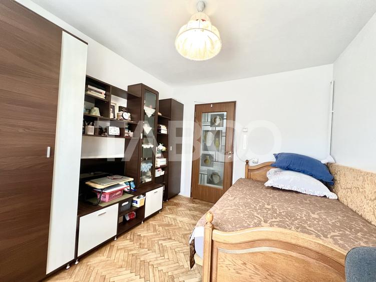 Apartament cu 4 camere decomandat, mobilat în Mănăștur