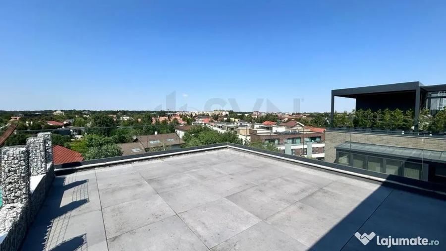 Apartament cu 4 camere decomandat în Central
